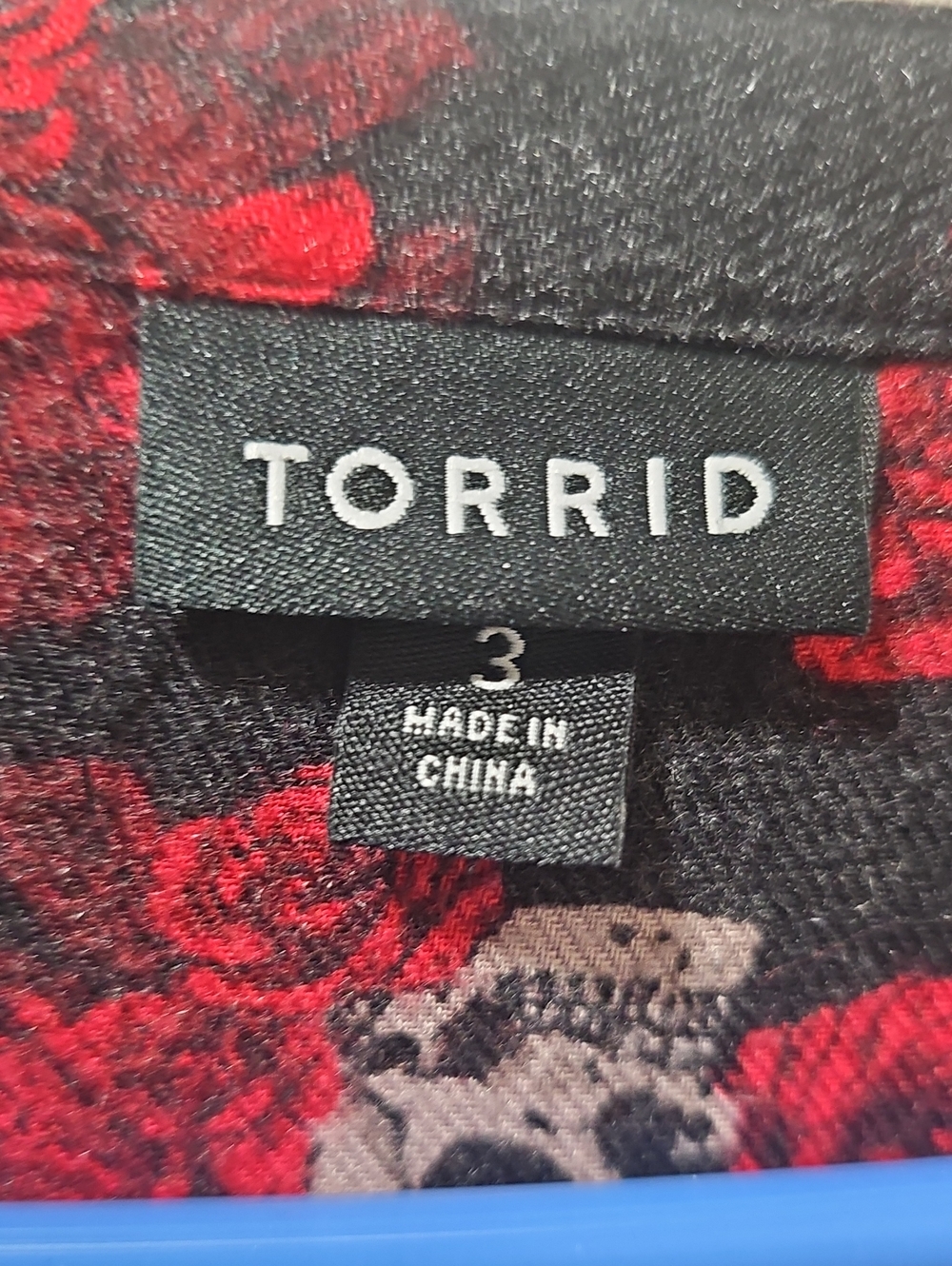 Torrid Red & Black Skull Rose V-Neck Dress - Picture 7 of 7